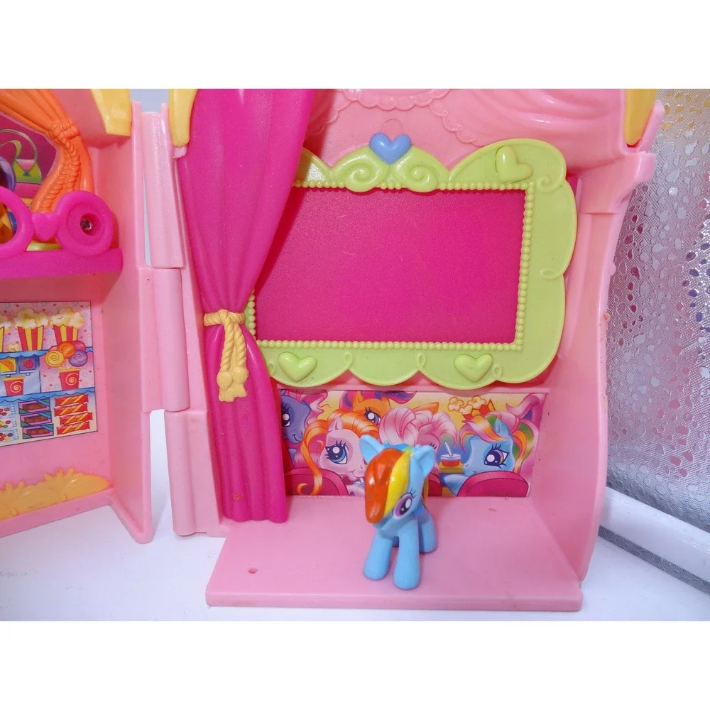 My Little Pony Crystal Empire Castle Playset Pink Purple Gold with Figures